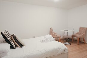 Cambridge City Studios by Paymán Club