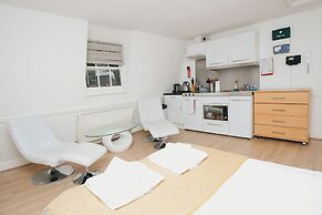 Cambridge City Studios by Paymán Club