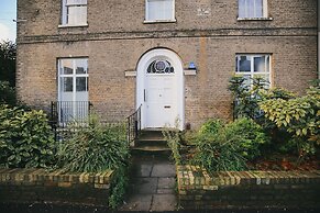 Cambridge City Studios by Paymán Club