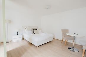 Cambridge City Studios by Paymán Club