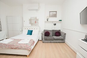 Cambridge City Studios by Paymán Club