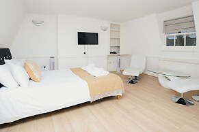 Cambridge City Studios by Paymán Club