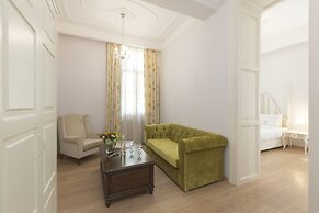 Gatto Perso Luxury Apartments