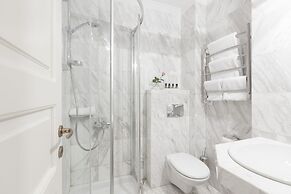 Gatto Perso Luxury Apartments