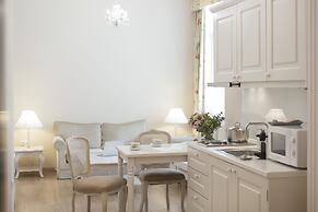 Gatto Perso Luxury Apartments