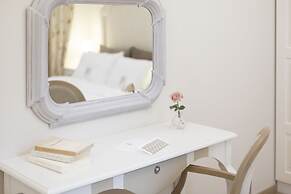 Gatto Perso Luxury Apartments