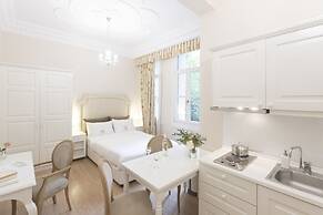 Gatto Perso Luxury Apartments