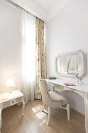 Gatto Perso Luxury Apartments