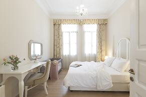 Gatto Perso Luxury Apartments