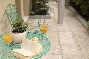 Gatto Perso Luxury Apartments