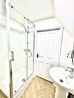 George And Dragon Place.