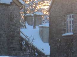 Glynhir Mansion