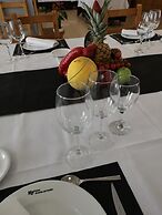 Hotel Avenida Del Sotillo