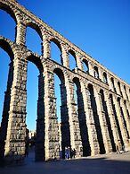 Hotel Avenida Del Sotillo