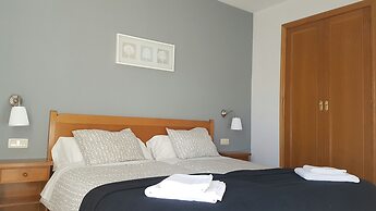 Hotel Avenida Del Sotillo