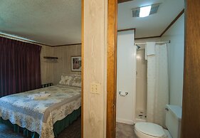 Profile Motel & Cottages