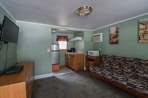 Profile Motel & Cottages