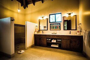 Naïa Resort and Spa