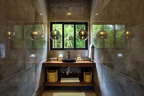 Naïa Resort and Spa