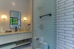 Naïa Resort and Spa