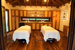 Naïa Resort and Spa