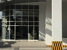 Currency Serviced Suites