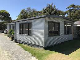 The Waterwheel Beach Cabins - Caravan Park