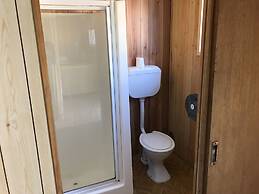 The Waterwheel Beach Cabins - Caravan Park