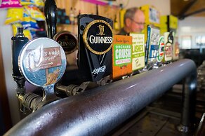 The Waterwheel Beach Cabins - Caravan Park