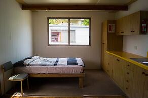 The Waterwheel Beach Cabins - Caravan Park