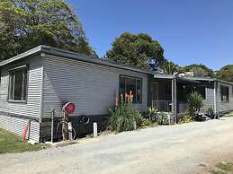 The Waterwheel Beach Cabins - Caravan Park