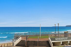 Newcastle Short Stay Apartments - Sandbar Newcastle Beach
