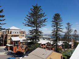 Newcastle Short Stay Apartments - Vista Apartment