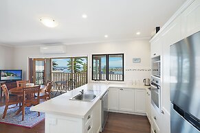 Newcastle Short Stay Apartments - Vista Apartment