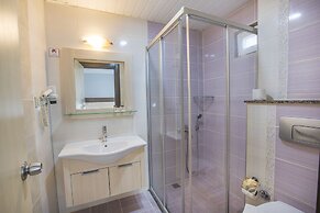 Hawaii Suite Beach Hotel