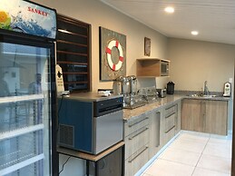 The Pier Beach Inn & Suites