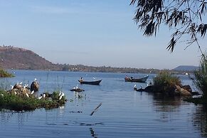 El´molo Crocodile Park and Lodge