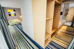 Holiday Inn Express Yingkou Onelong Plaza by IHG