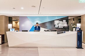 Holiday Inn Express Yingkou Onelong Plaza by IHG