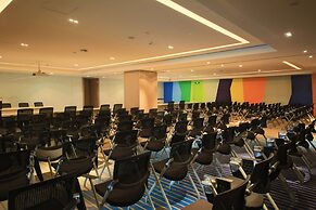 Holiday Inn Express Yingkou Onelong Plaza by IHG