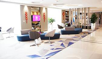Holiday Inn Express Yingkou Onelong Plaza by IHG