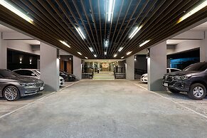 Ploen Place Residence