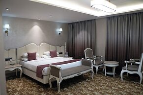 Hotel Holiday Resort