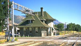 Holiday Inn Express & Suites Brigham City - North Utah by IHG