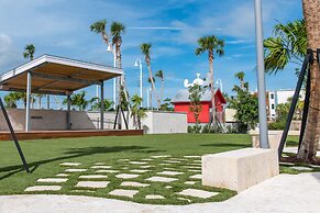 The Perry Hotel & Marina Key West