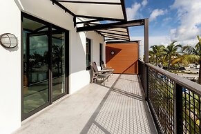 The Perry Hotel & Marina Key West