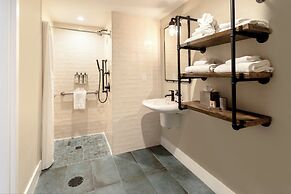 The Perry Hotel & Marina Key West