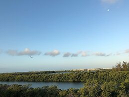 The Perry Hotel & Marina Key West