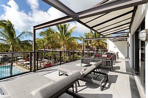 The Perry Hotel & Marina Key West