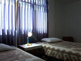 Royal Sweet Dreams Airport B&B